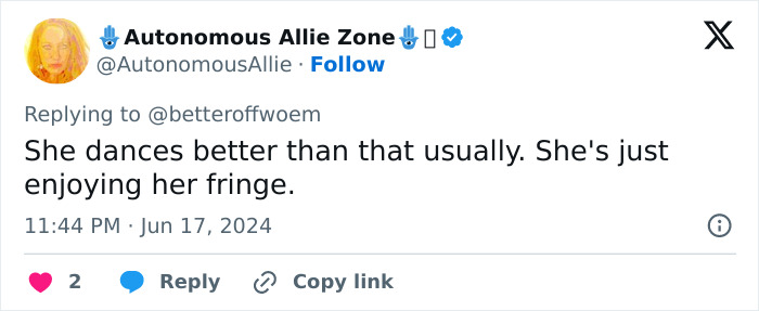 “This Is Bad But Cute”: Viral Clip Of Taylor Swift Dancing Leaves Fans Divided “This Is Bad But Cute”: Viral Clip Of Taylor Swift Dancing Leaves Fans Divided