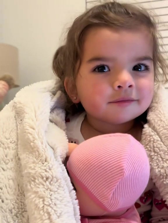 Mom Prevents A Major Meltdown By Taking Her Daughter’s Doll To Her Office To “Work” Mom Prevents A Major Meltdown By Taking Her Daughter’s Doll To Her Office To “Work”