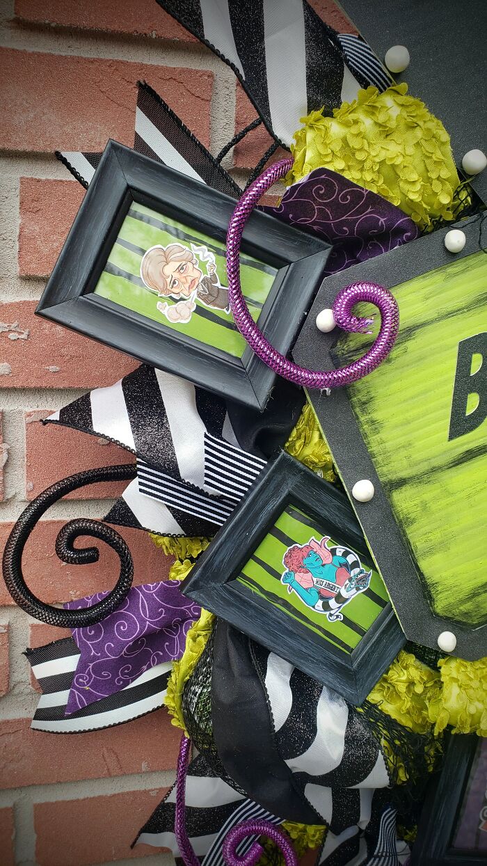 Beetlejuice Decorations: Large Wreath With Lighted Marquee And Your Favorite Characters Framed Beetlejuice Decorations: Large Wreath With Lighted Marquee And Your Favorite Characters Framed