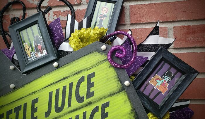 Beetlejuice Decorations: Large Wreath With Lighted Marquee And Your Favorite Characters Framed Beetlejuice Decorations: Large Wreath With Lighted Marquee And Your Favorite Characters Framed