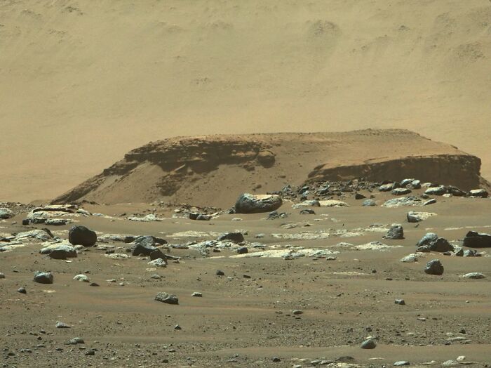 Scientists Intrigued After Finding A Totally Different Kind Of Boulder On Mars Scientists Intrigued After Finding A Totally Different Kind Of Boulder On Mars