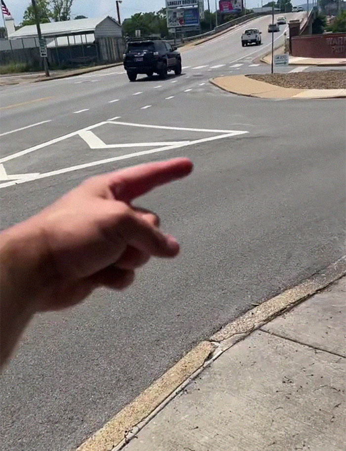 "Give Me Walkable Cities": Guy Shares How Messed Up American Cities Are "Give Me Walkable Cities": Guy Shares How Messed Up American Cities Are