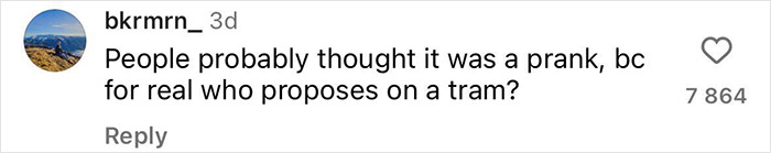Man’s Public Proposal Goes Viral After The Crowd Awkwardly Ignores It Man’s Public Proposal Goes Viral After The Crowd Awkwardly Ignores It