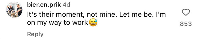 Man’s Public Proposal Goes Viral After The Crowd Awkwardly Ignores It Man’s Public Proposal Goes Viral After The Crowd Awkwardly Ignores It