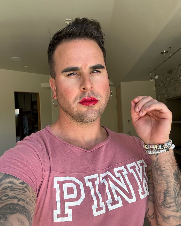 Bachelorette Star Accused Of Faking Gender Transition For Attention, Says “Most Are Just Jealous” Of Looks Bachelorette Star Accused Of Faking Gender Transition For Attention, Says “Most Are Just Jealous” Of Looks