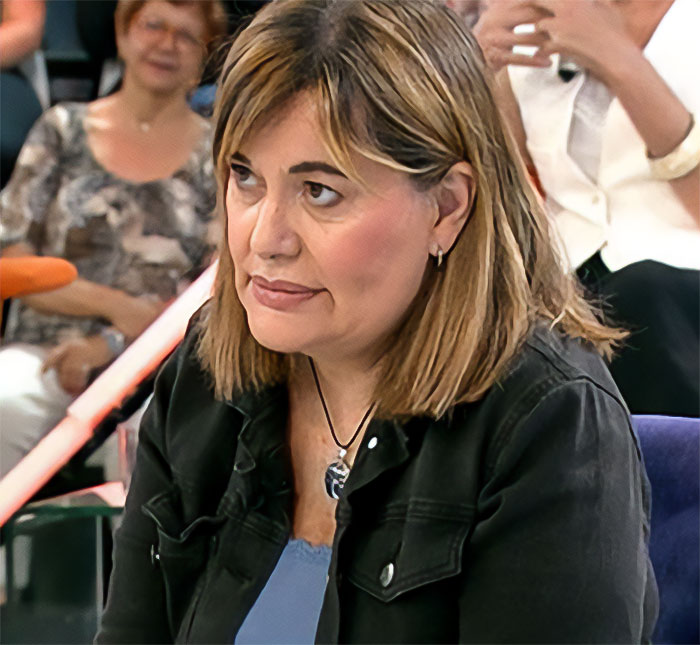 Fake Keanu Reeves Cons Woman Out Of $750k By Asking For Help Writing “John Wick 5” Fake Keanu Reeves Cons Woman Out Of $750k By Asking For Help Writing “John Wick 5”