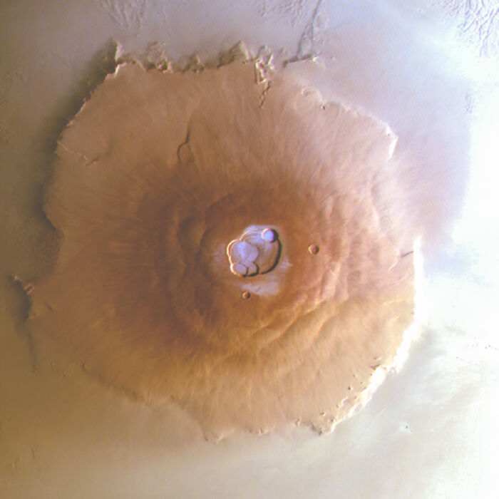 For The First Time, Water Frost Was Spotted Near Mars’s Equator For The First Time, Water Frost Was Spotted Near Mars’s Equator