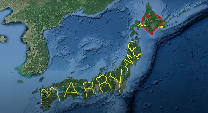 Yasushi From Japan Made A One-Of-A-Kind Marriage Proposal That Gained The Guinness World Record Yasushi From Japan Made A One-Of-A-Kind Marriage Proposal That Gained The Guinness World Record