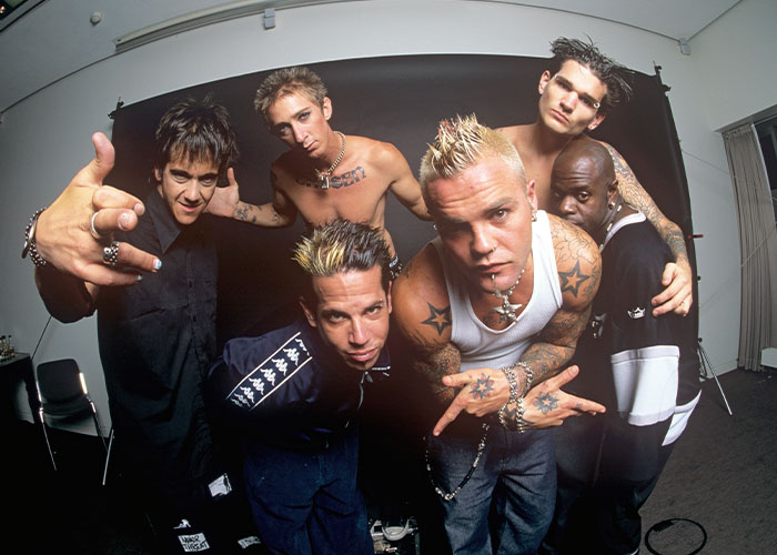 Crazy Town Frontman And "Butterfly" Singer Shifty Shellshock Dies At 49 Crazy Town Frontman And "Butterfly" Singer Shifty Shellshock Dies At 49