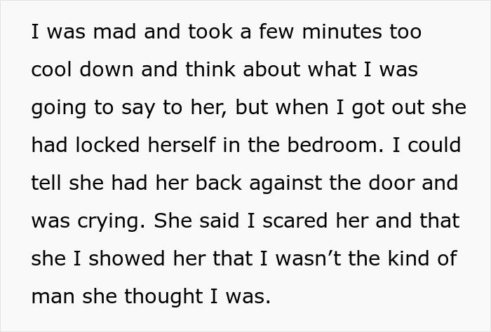 Woman’s Bathroom Break-In Leaves Her In Tears, Man Asks If He Overreacted Woman’s Bathroom Break-In Leaves Her In Tears, Man Asks If He Overreacted