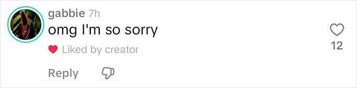 “It’s The Ugliest Thing I’ve Ever Seen”: Bride Left Devastated After Being “Scammed” Over Bouquet “It’s The Ugliest Thing I’ve Ever Seen”: Bride Left Devastated After Being “Scammed” Over Bouquet