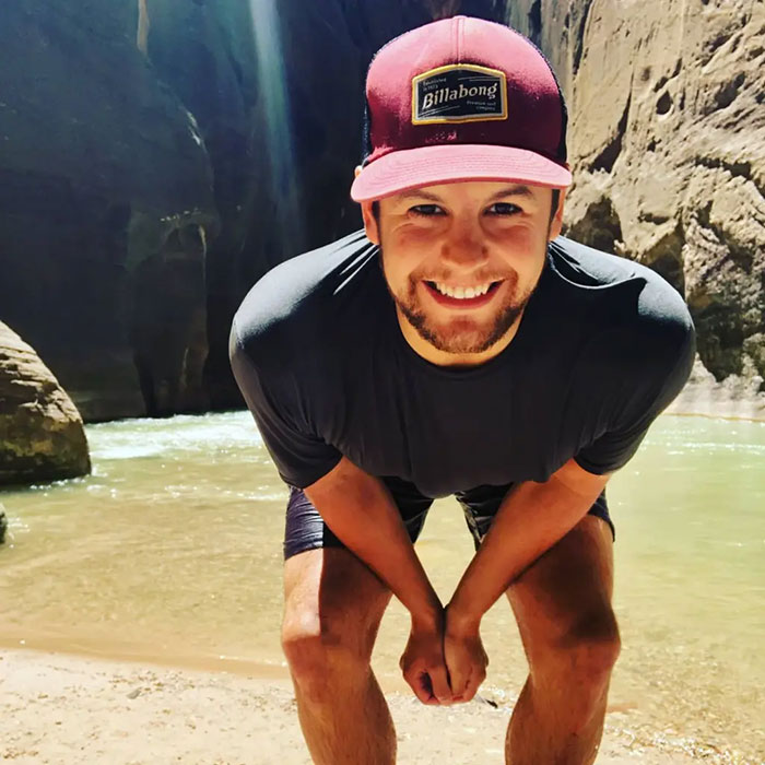 Woman Upset After Man Ghosts Her Only To Stumble Across His GoFundMe Campaign Woman Upset After Man Ghosts Her Only To Stumble Across His GoFundMe Campaign