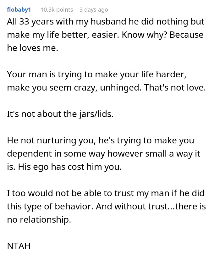 Woman Decides On Divorce After Suffering Husband's Lid Quirk For 5 Years Woman Decides On Divorce After Suffering Husband's Lid Quirk For 5 Years