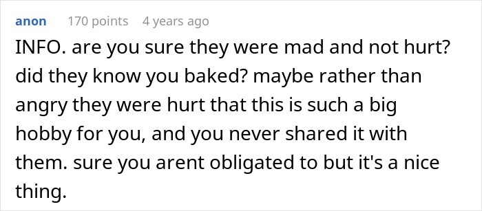 Teen Shows Off His GF’s Scrap Book Of 100 Desserts He Baked For Her, Family Is Furious Teen Shows Off His GF’s Scrap Book Of 100 Desserts He Baked For Her, Family Is Furious