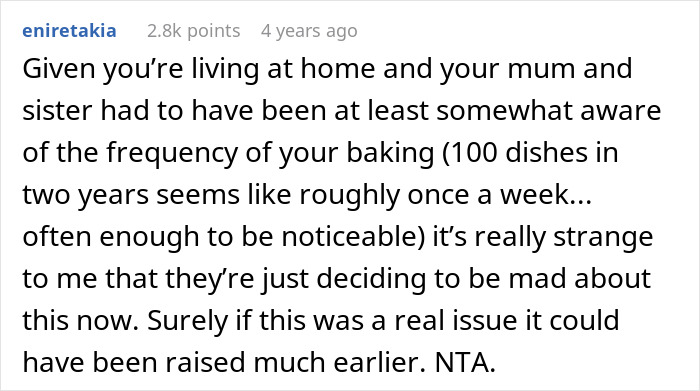 Teen Shows Off His GF’s Scrap Book Of 100 Desserts He Baked For Her, Family Is Furious Teen Shows Off His GF’s Scrap Book Of 100 Desserts He Baked For Her, Family Is Furious