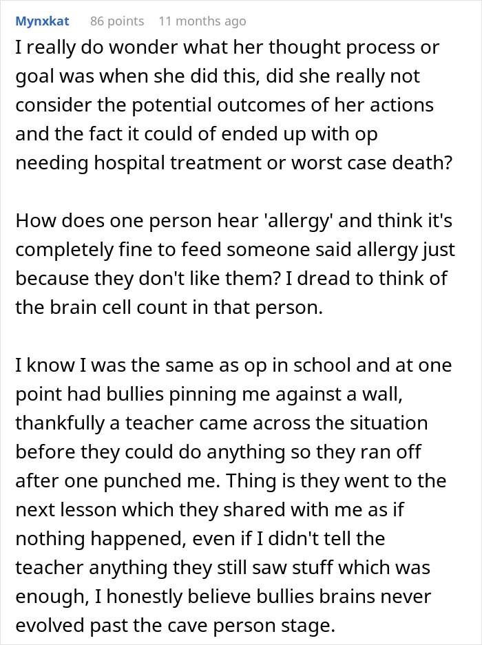 Teenager Secretly Films Their Bully Trying To Trigger Their Allergy Attack, Presses Charges Teenager Secretly Films Their Bully Trying To Trigger Their Allergy Attack, Presses Charges