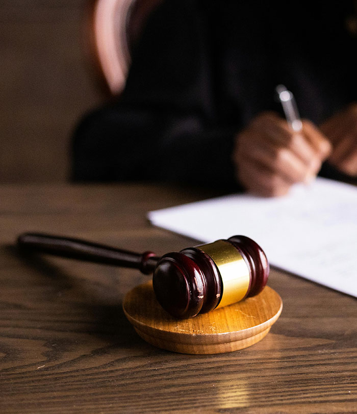 Woman To Be Freed After Spending 43 Years In Prison As Police Officer Uncovered The Real Culprit Woman To Be Freed After Spending 43 Years In Prison As Police Officer Uncovered The Real Culprit