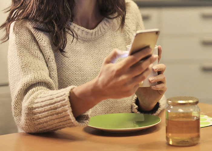 Woman Asks Neighbor To Not Use Her Power Tools After 8PM As It’s Her Kids’ Bedtime, She Refuses Woman Asks Neighbor To Not Use Her Power Tools After 8PM As It’s Her Kids’ Bedtime, She Refuses