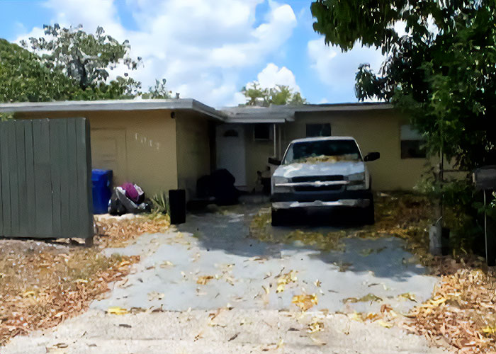 Passenger, Whose Luggage Was Stolen, Tracks Her Suitcase Down And Has Airport Employee Arrested Passenger, Whose Luggage Was Stolen, Tracks Her Suitcase Down And Has Airport Employee Arrested