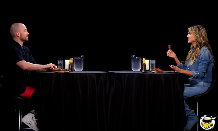 “I’m Getting Hot”: Heidi Klum Takes Off Shirt In The Middle Of Interview “I’m Getting Hot”: Heidi Klum Takes Off Shirt In The Middle Of Interview