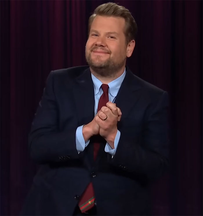 James Corden Applauded By Passengers For Confronting Airline Staff After Flight’s Emergency Landing James Corden Applauded By Passengers For Confronting Airline Staff After Flight’s Emergency Landing