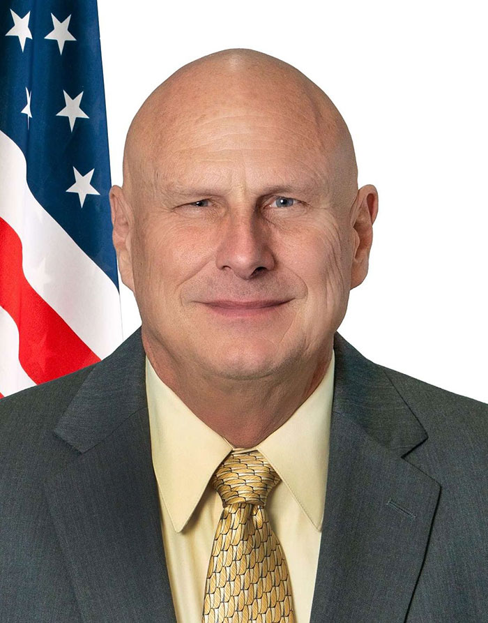 Florida Mayor Explosively Resigns By Emailing Entire Town To Expose Government Secrets Florida Mayor Explosively Resigns By Emailing Entire Town To Expose Government Secrets