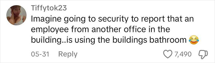 White “Office Karen” Berates Black Woman Using Law Firm’s Bathroom White “Office Karen” Berates Black Woman Using Law Firm’s Bathroom