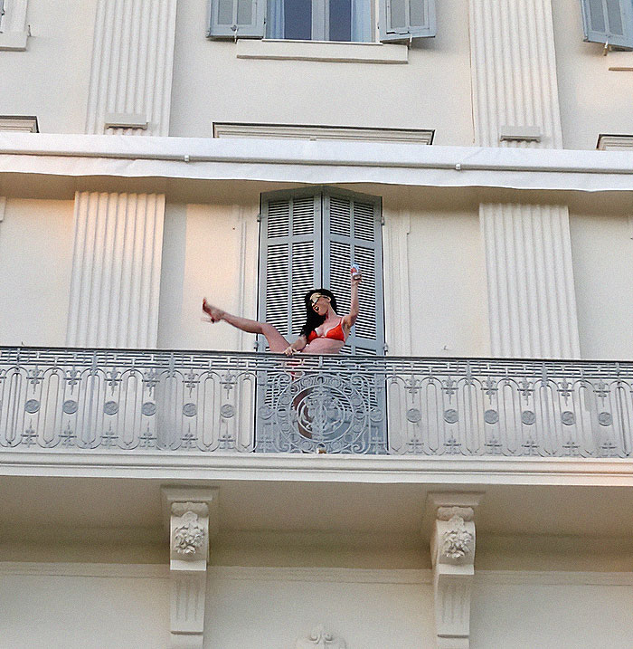 Katy Perry’s NSFW “Woman’s World” Photoshoot Roasted Online Katy Perry’s NSFW “Woman’s World” Photoshoot Roasted Online