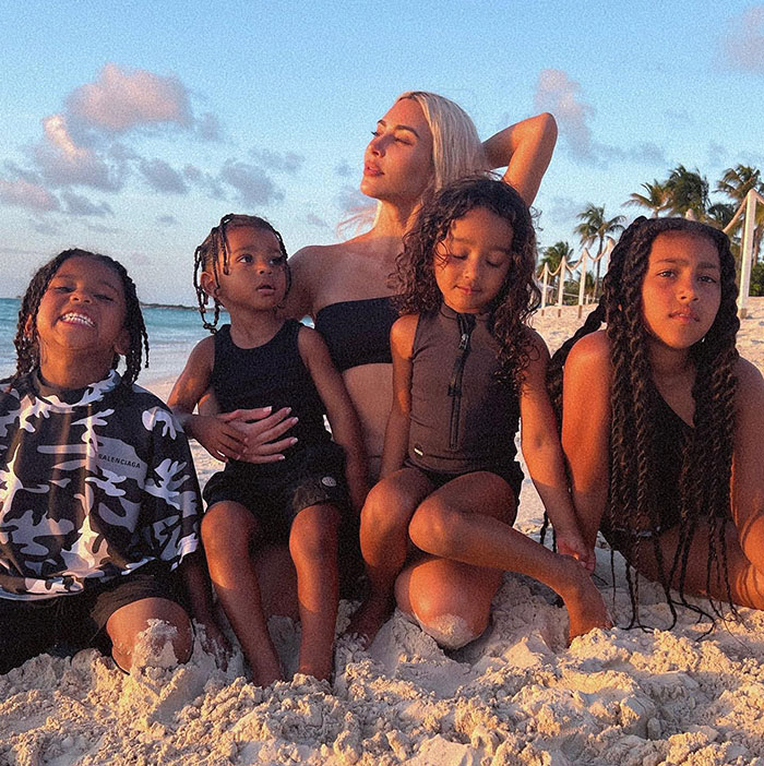 “I Can’t Live Like This”: Kim Kardashian Breaks Down In Tears Describing Single Motherhood “I Can’t Live Like This”: Kim Kardashian Breaks Down In Tears Describing Single Motherhood