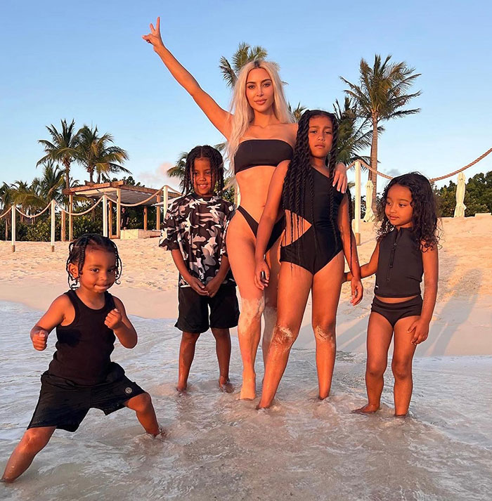 “I Can’t Live Like This”: Kim Kardashian Breaks Down In Tears Describing Single Motherhood “I Can’t Live Like This”: Kim Kardashian Breaks Down In Tears Describing Single Motherhood