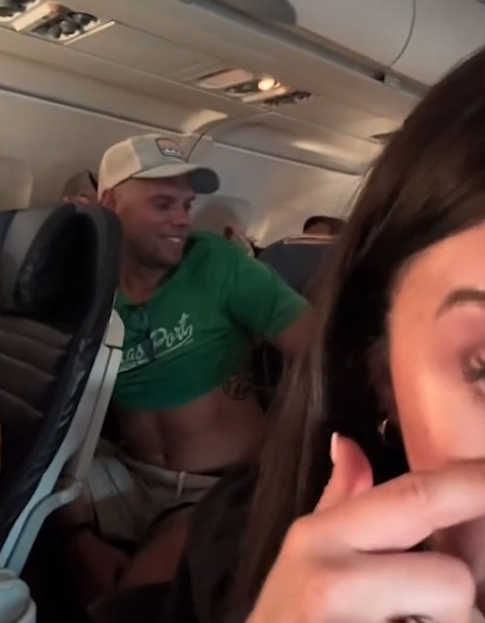 Woman Exposes Married Man Cheating Mid-Flight With Mistress Woman Exposes Married Man Cheating Mid-Flight With Mistress