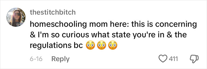 Homeschooling Mom Doesn’t Teach Her Kids Anything They Don’t Want, Happy To See 6YO Write “Egg” Homeschooling Mom Doesn’t Teach Her Kids Anything They Don’t Want, Happy To See 6YO Write “Egg”