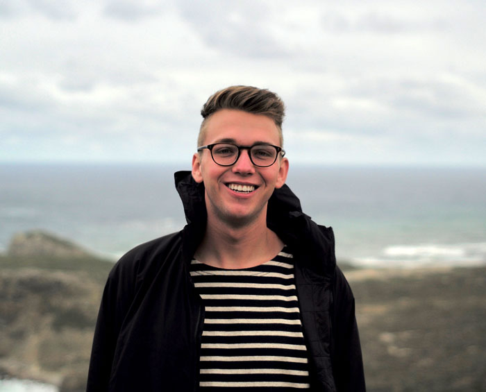 Netizens Are Laughing At A Parent-Hired Exorcist Trying To Cast Out Gay Spirits From Son’s Room Netizens Are Laughing At A Parent-Hired Exorcist Trying To Cast Out Gay Spirits From Son’s Room