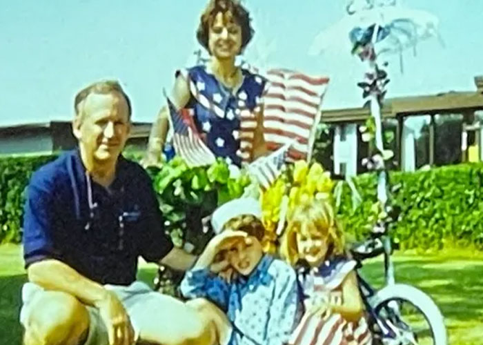 JonBenét Ramsey’s Father, 80, Claims Cop Said Police Are “Just Waiting” For Him To Pass Away JonBenét Ramsey’s Father, 80, Claims Cop Said Police Are “Just Waiting” For Him To Pass Away