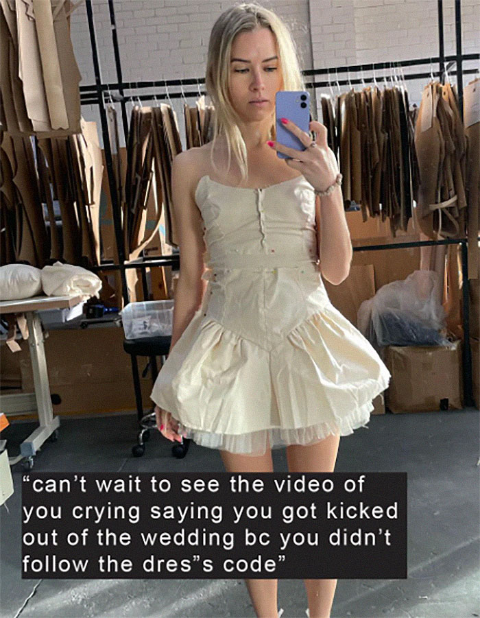 “Your Bum Is Literally Out”: Internet Baffled By Woman’s Short Dress For Brother’s Wedding “Your Bum Is Literally Out”: Internet Baffled By Woman’s Short Dress For Brother’s Wedding