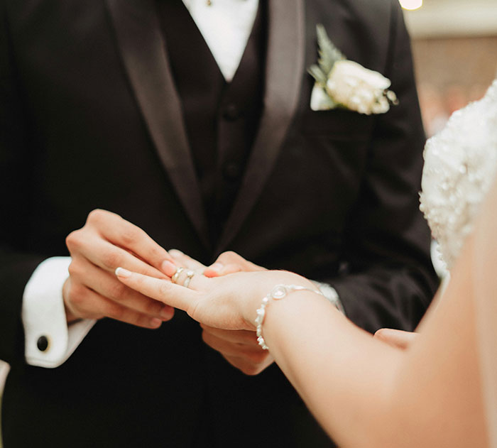 Bride And Groom Defended Online After Trolls Come After Their “Tacky” Wedding Invitations Bride And Groom Defended Online After Trolls Come After Their “Tacky” Wedding Invitations