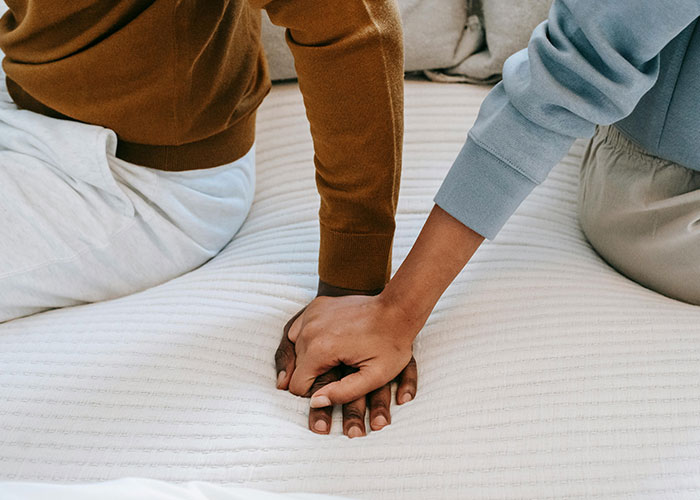 Wife Is Furious Husband Knew About Her Affair Of 2 Years And Just Didn't Care Wife Is Furious Husband Knew About Her Affair Of 2 Years And Just Didn't Care