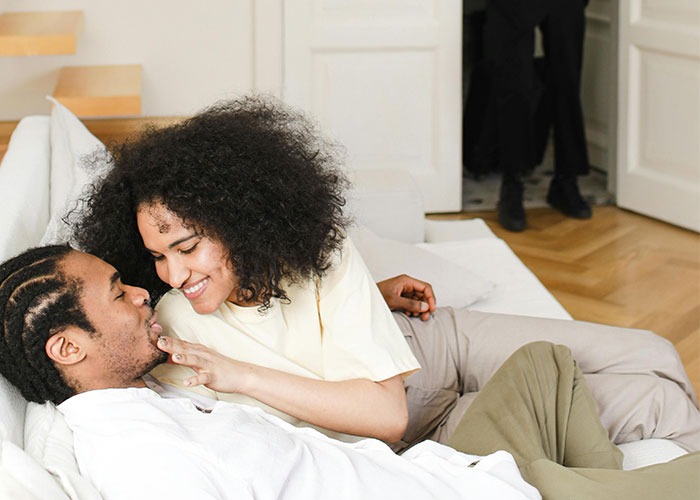 Wife Is Furious Husband Knew About Her Affair Of 2 Years And Just Didn't Care Wife Is Furious Husband Knew About Her Affair Of 2 Years And Just Didn't Care