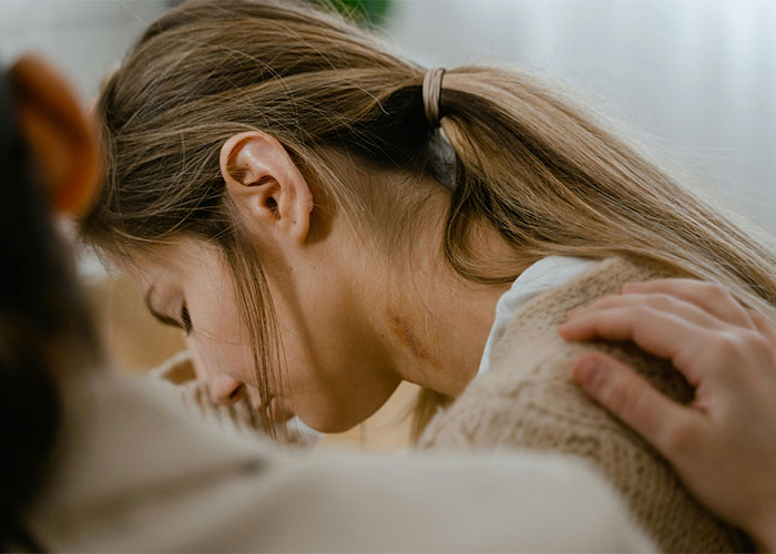 30 Doctors And Nurses Spill The Tea About What Happens When The Baby Looks Like Not The Dad’s