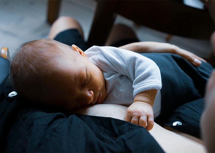 30 Doctors And Nurses Spill The Tea About What Happens When The Baby Looks Like Not The Dad’s