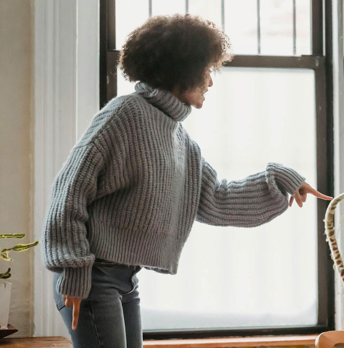 “He Shouldn't Be Touching That Baby”: Mom Loses Patience And Slaps Karen Across The Face “He Shouldn't Be Touching That Baby”: Mom Loses Patience And Slaps Karen Across The Face