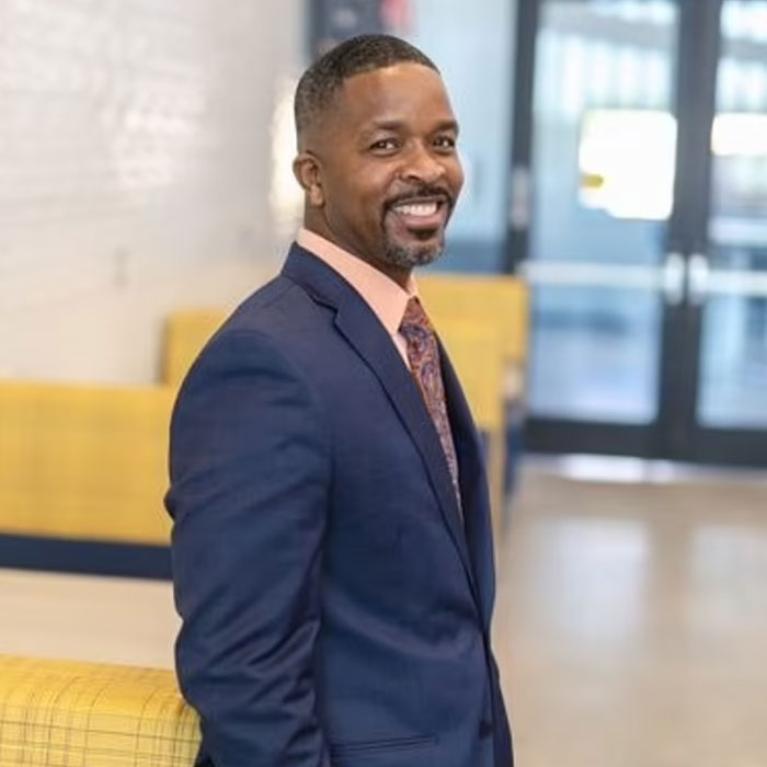 Father Interrupts Daughter’s Graduation To Stop Superintendent From Shaking Her Hand Father Interrupts Daughter’s Graduation To Stop Superintendent From Shaking Her Hand