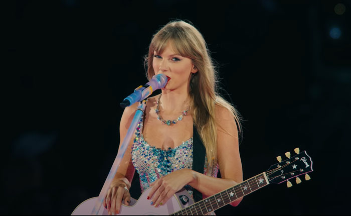 Woman Finds Out Friend Gave Her Ticket Concert Away, Kicks Her Out From Brunch and Upcoming Party Woman Finds Out Friend Gave Her Ticket Concert Away, Kicks Her Out From Brunch and Upcoming Party