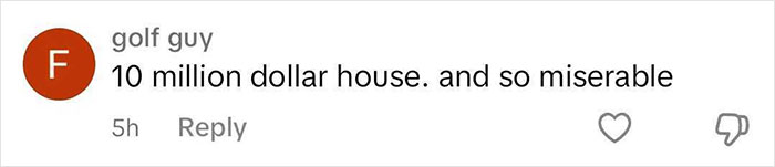 “Karen Of The Week” Sparks Outrage After Claiming Public Beach As Private Property “Karen Of The Week” Sparks Outrage After Claiming Public Beach As Private Property