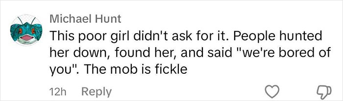 Comment about Hailey Welch's appearance and crowd reaction at a concert. Comment about Hailey Welch's appearance and crowd reaction at a concert.