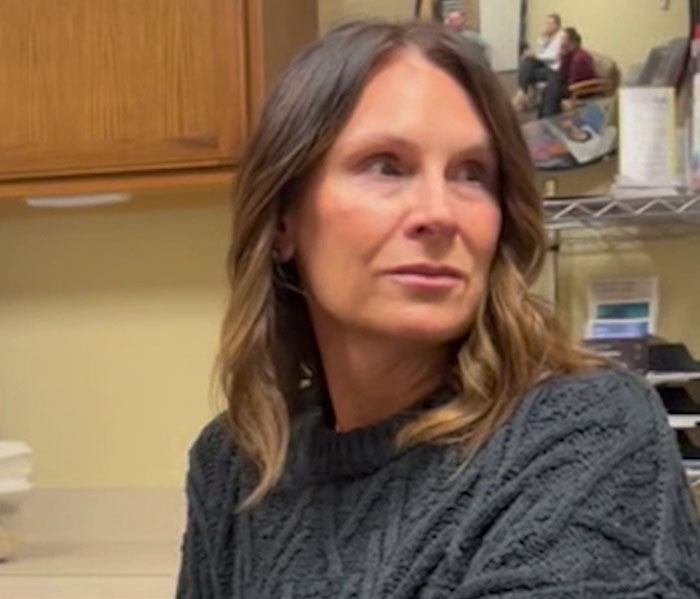 Woman Who Lost Hearing Due To Ménière’s Disease Gets Cochlear Implant Turned On For The First Time Woman Who Lost Hearing Due To Ménière’s Disease Gets Cochlear Implant Turned On For The First Time