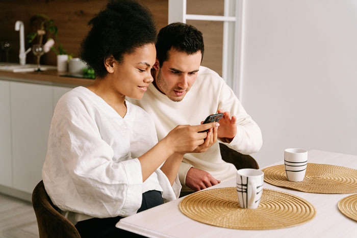 Friend Falsely Convinces Woman Her Husband Is Cheating, She Hires A PI And Lives To Regret It Friend Falsely Convinces Woman Her Husband Is Cheating, She Hires A PI And Lives To Regret It