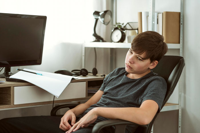 30YO Simply Can't Take Care Of Disabled Foster Brother Of 7 Years, Ready To Send Him Away 30YO Simply Can't Take Care Of Disabled Foster Brother Of 7 Years, Ready To Send Him Away