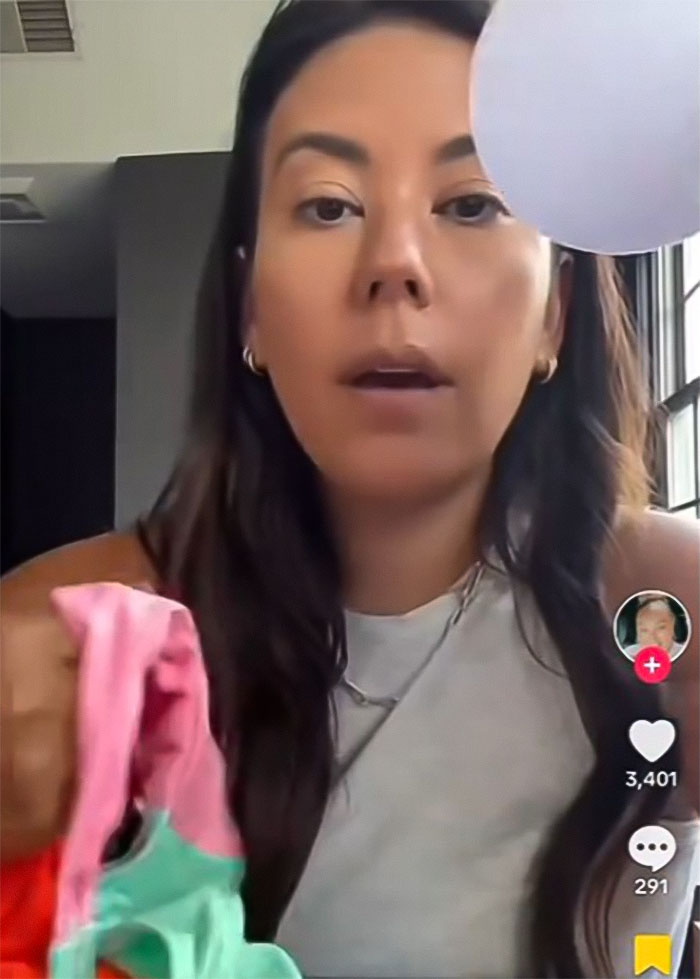 Woman Gets A Reality Check After Complaining Daughter’s Swimsuit Is “Inappropriate” Woman Gets A Reality Check After Complaining Daughter’s Swimsuit Is “Inappropriate”