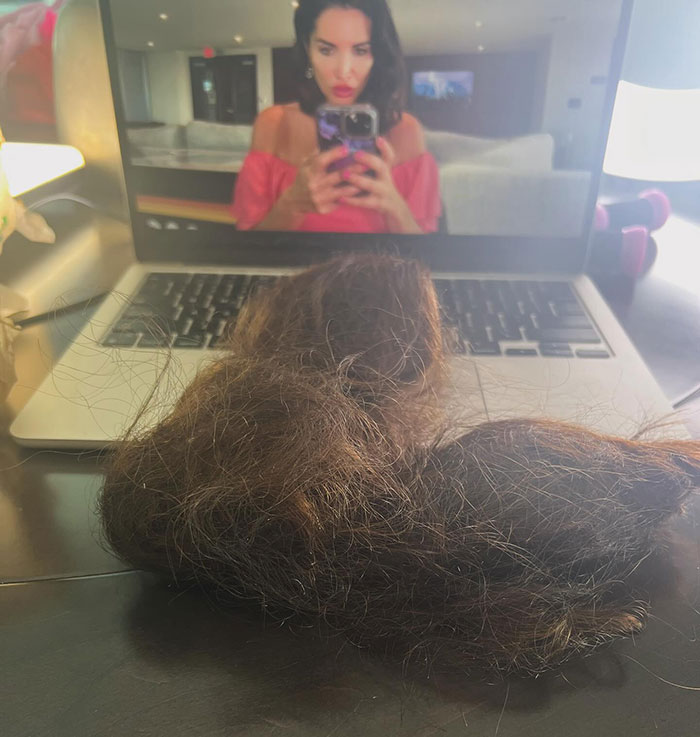 Ex-Howard Stern Writer Elisa Jordana Pleads Guilty To Battery In Viral Livestream Incident Ex-Howard Stern Writer Elisa Jordana Pleads Guilty To Battery In Viral Livestream Incident